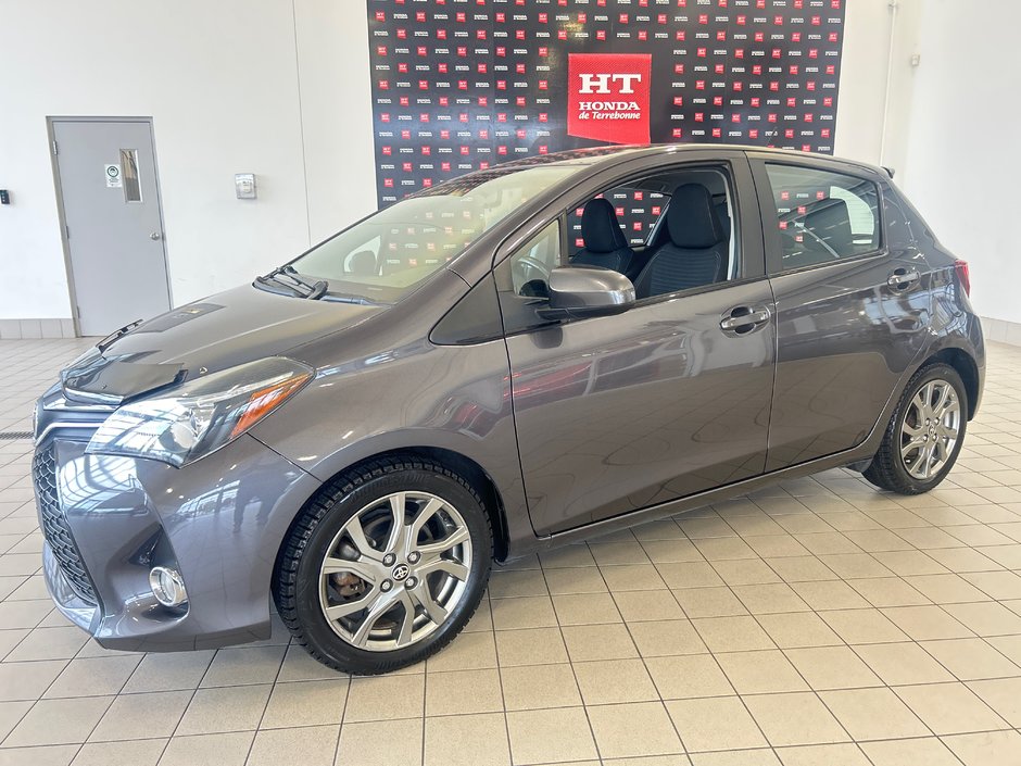 2015 Toyota Yaris SE-0