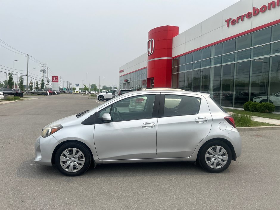 Toyota Yaris LE 2015-2