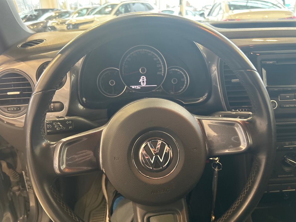 Volkswagen Beetle Coupe TDI 2013-13