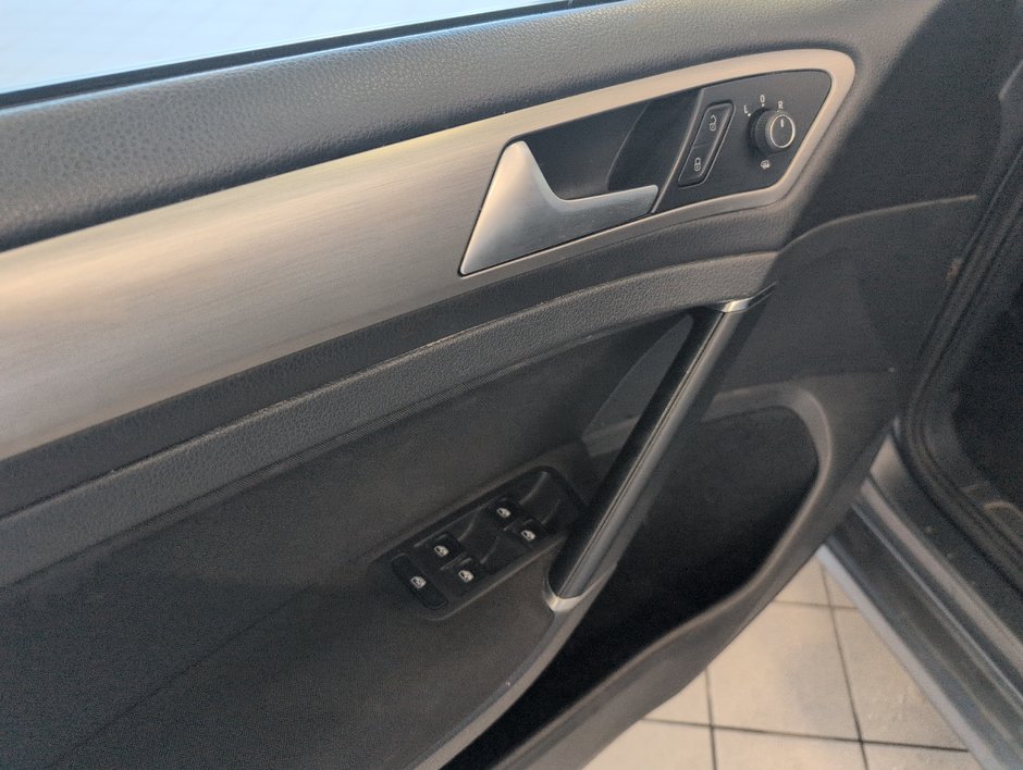 Volkswagen Golf  2016-11