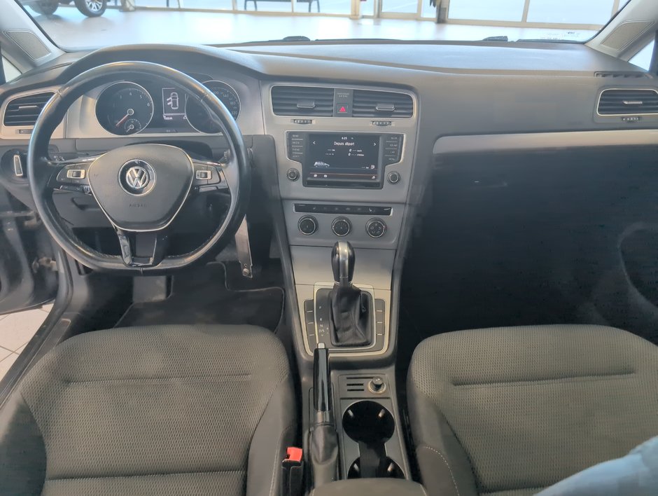 Volkswagen Golf  2016-8