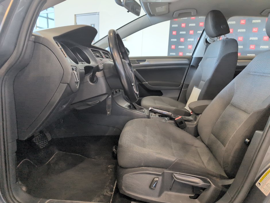 Volkswagen Golf  2016-12