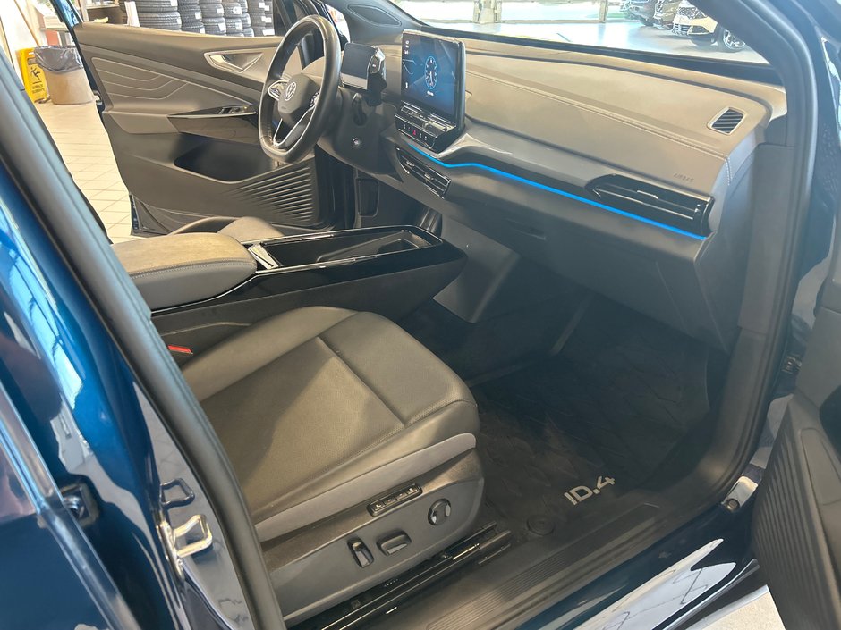 2023 Volkswagen ID.4 Pro S-13