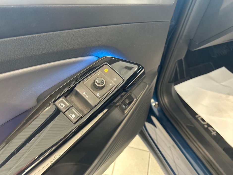 2023 Volkswagen ID.4 Pro S-20