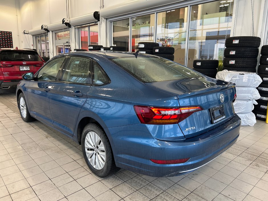 Volkswagen Jetta Comfortline 2019-2