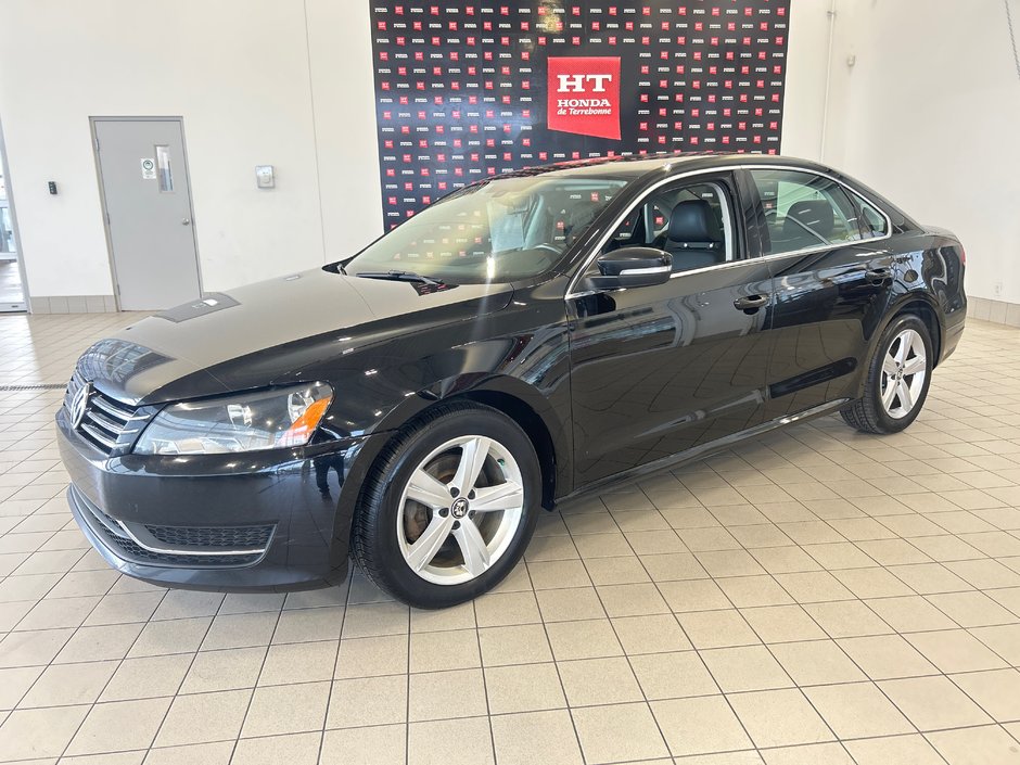 Volkswagen Passat Comfortline 2015-0