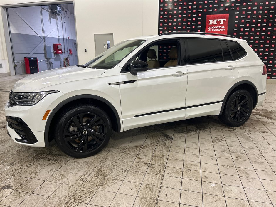 2023 Volkswagen Tiguan Comfortline R-Line Black Edition-1