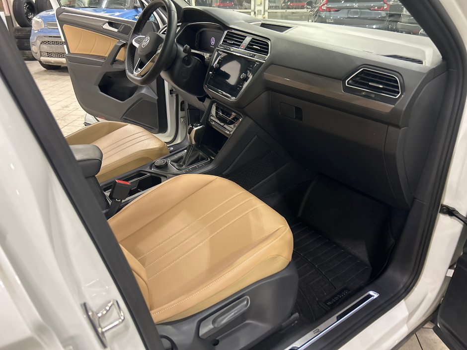 2023 Volkswagen Tiguan Comfortline R-Line Black Edition-15