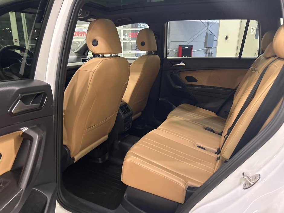 2023 Volkswagen Tiguan Comfortline R-Line Black Edition-10