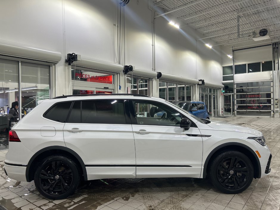 2023 Volkswagen Tiguan Comfortline R-Line Black Edition-5