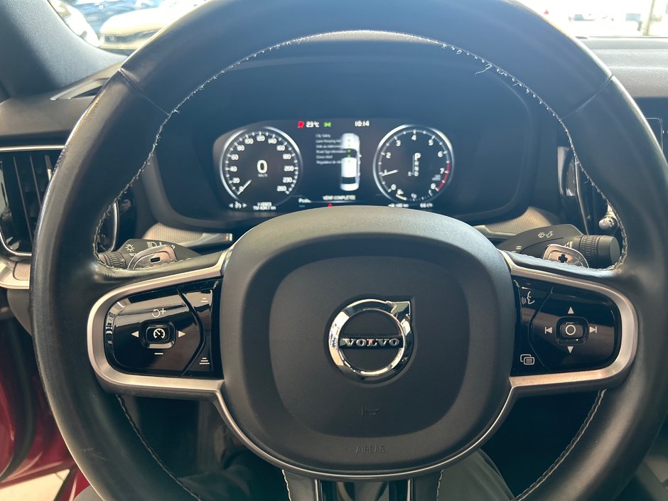 Volvo S60 R-Design 2019-16