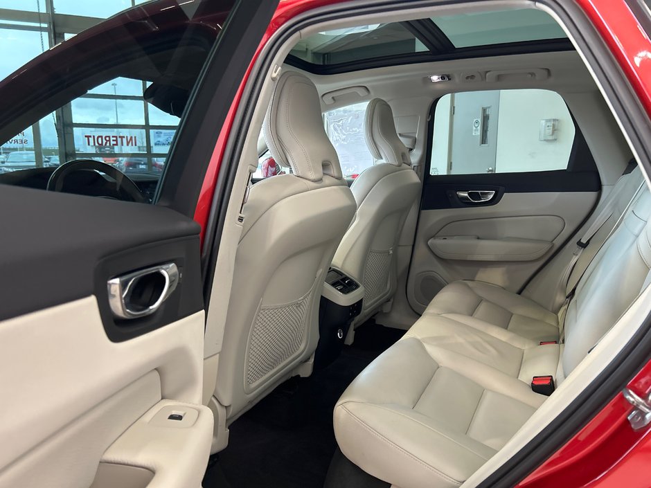 Volvo XC60 Momentum 2020-8