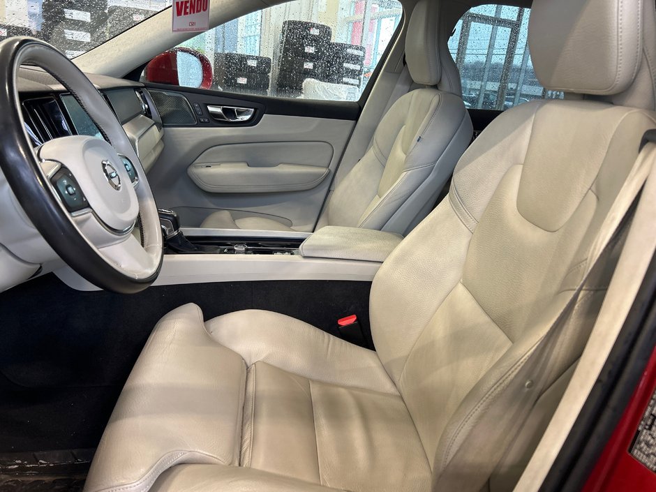 2020 Volvo XC60 Momentum-6