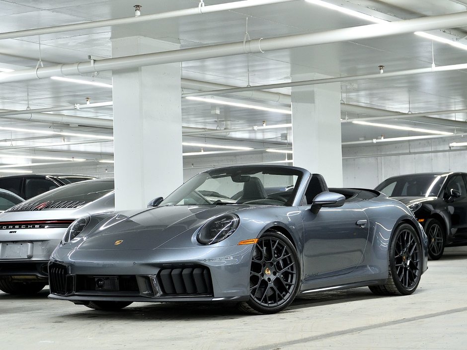 Porsche 911 Carrera 4 GTS Cabriolet / Premium Package / BOSE 2025 à Laval, Québec
