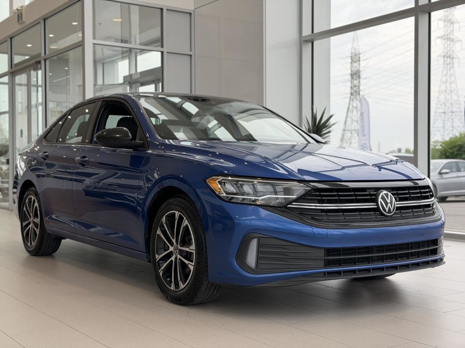 Volkswagen Jetta Comfortline SPORT PACK | TOIT | CARPLAY | CUIR +++ 2023 à Laval, Québec
