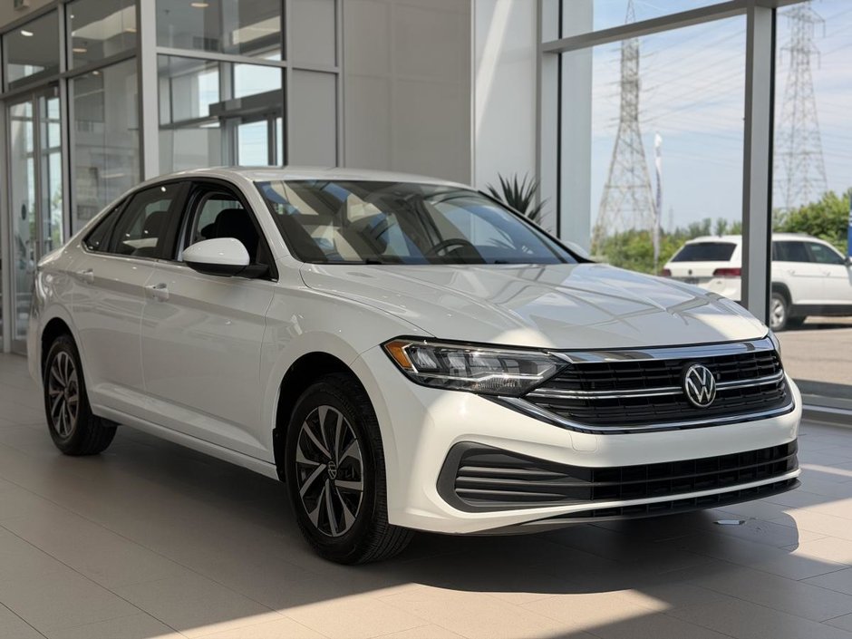 Volkswagen Jetta Trendline | BAS KM | CARPLAY | CAMÉRA | SIÈGES CHAUFFANTS +++ 2023 à Laval, Québec