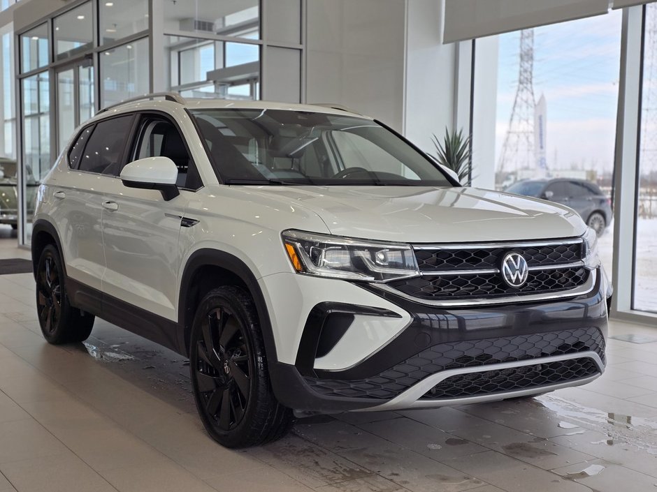 2023 Volkswagen Taos Highline | DÉMARREUR | TOIT PANO | CUIR | CARPLAY +++ in Laval, Quebec