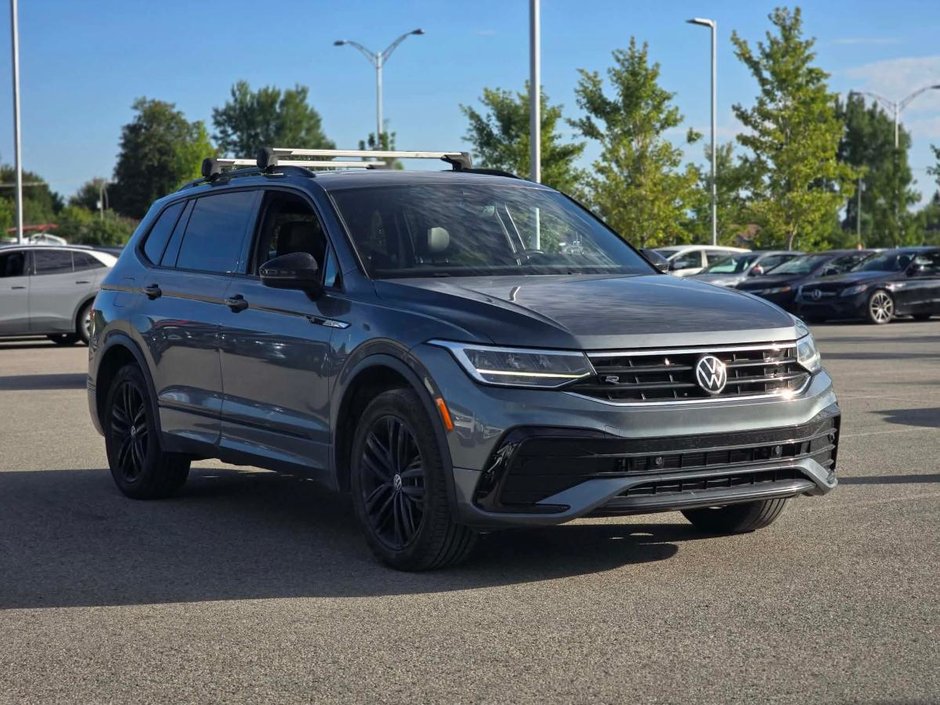 2022 Volkswagen Tiguan Comfortline R-Line Black Edition 4MOTION | DÉMARREUR | TOIT PANO | CUIR | CARPLAY | CAMÉRA +++ in Laval, Quebec