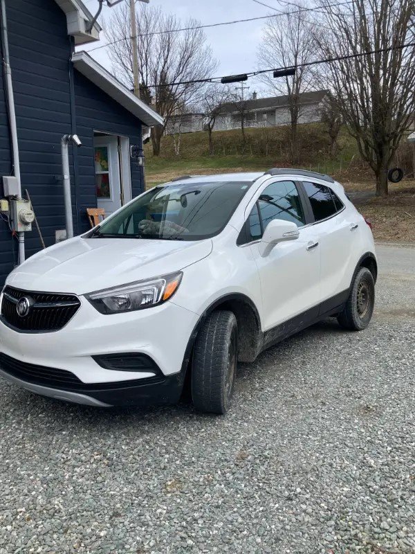 Buick Encore  2018 à Saint-Hyacinthe, Québec - w940px