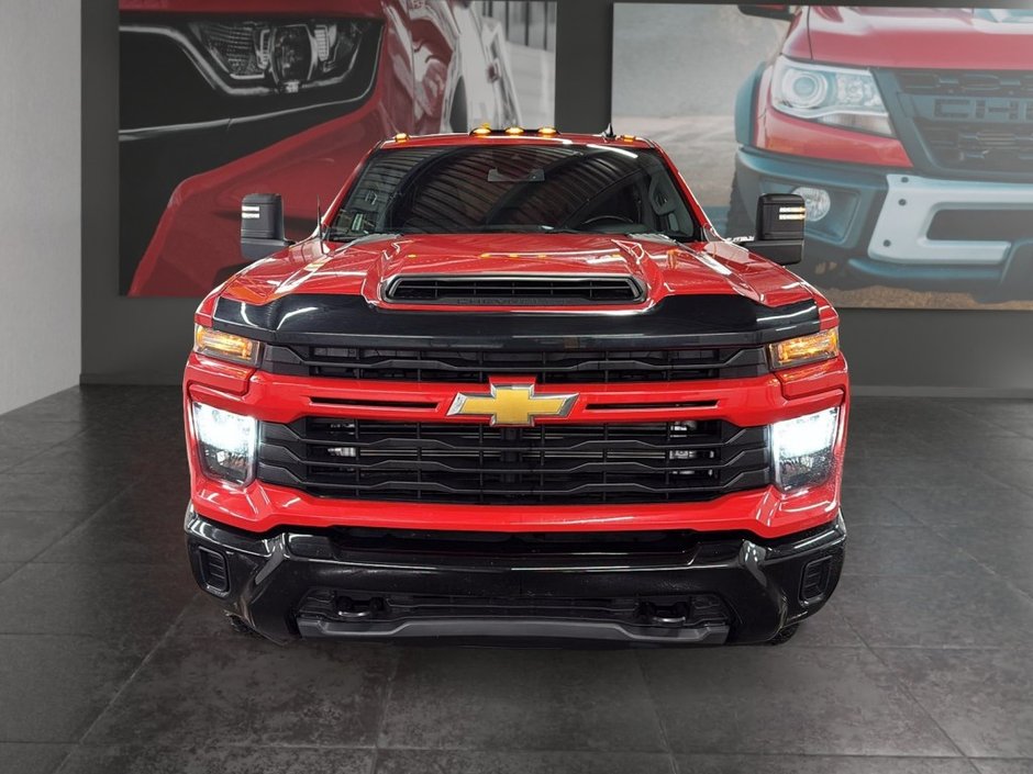 Chevrolet SILVERADO  2024 à Saint-Hyacinthe, Québec - w940px
