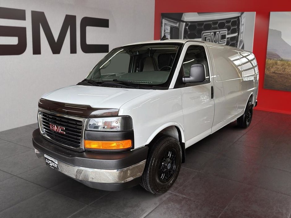 2023 GMC Savana in Saint-Hyacinthe, Quebec - w940px