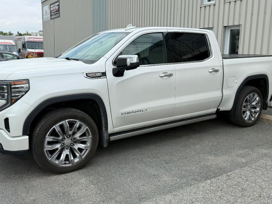 2022 GMC Sierra in Saint-Hyacinthe, Quebec - w940px