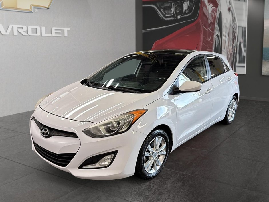 Hyundai ELANTRA GT  2014 à Saint-Hyacinthe, Québec - w940px