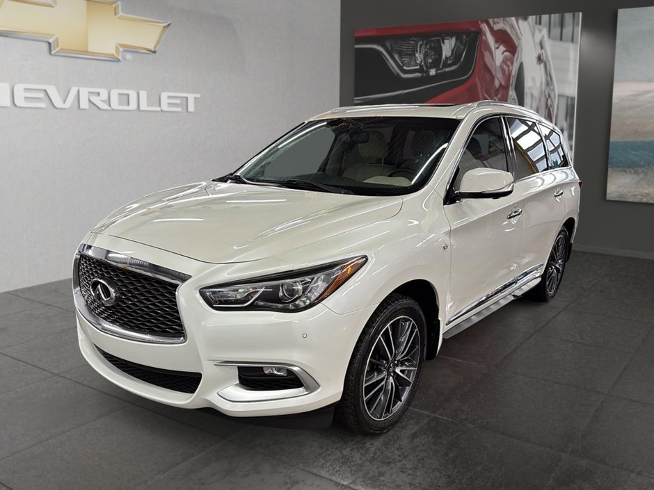 Infiniti QX60  2016 à Saint-Hyacinthe, Québec - w940px