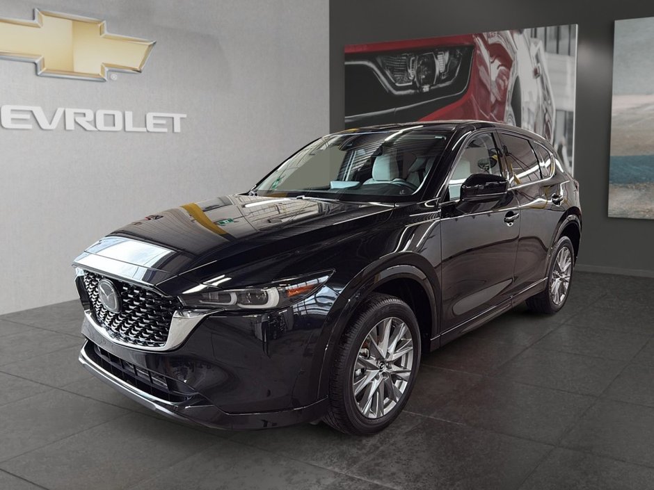2025 Mazda CX-5 in Saint-Hyacinthe, Quebec - w940px