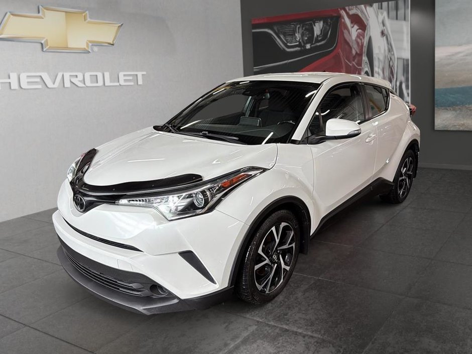 Toyota C-HR  2019 à Saint-Hyacinthe, Québec - w940px