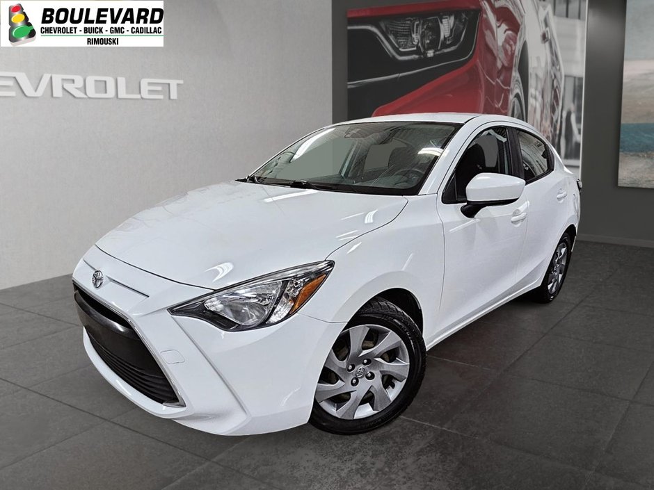 Toyota YARIS  2017 à Saint-Hyacinthe, Québec - w940px