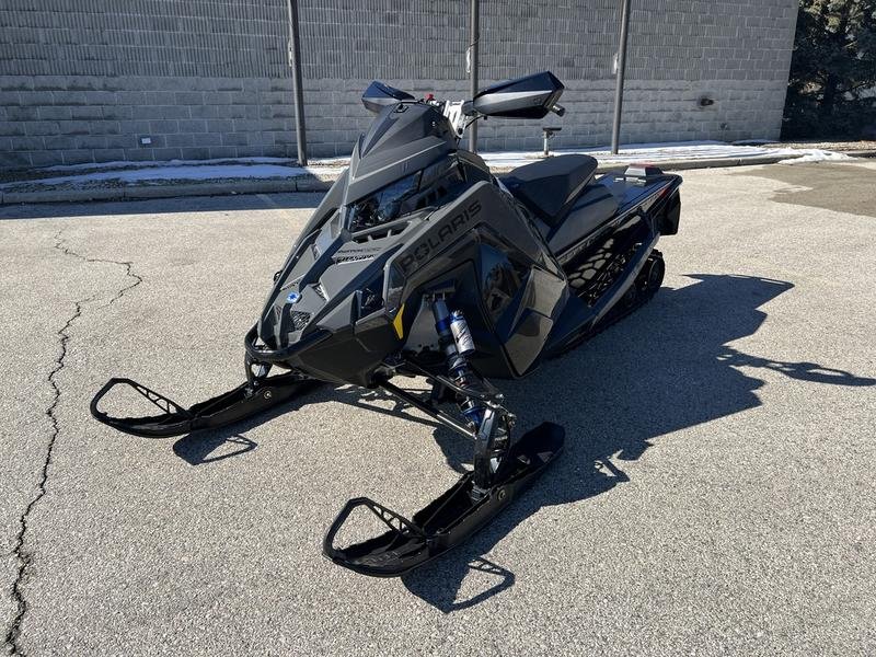 Polaris 850 SWITCHBACK ASSAULT 146  2025