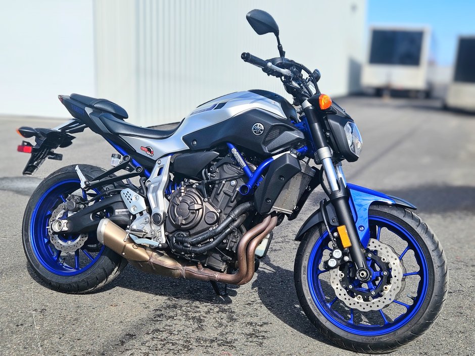Yamaha FZ-07  2016