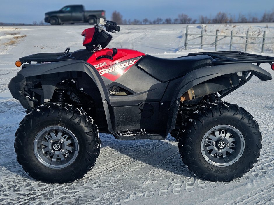 Yamaha Grizzly 700 EPS  2025