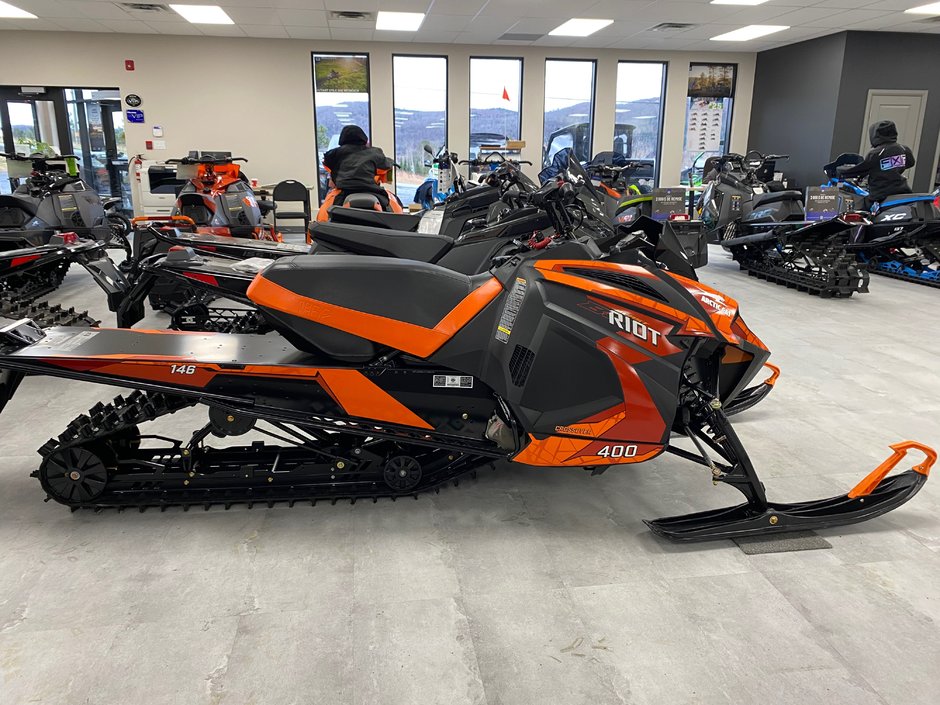 2025 Arctic Cat RIOT CROSSOVER 400 ES 146 1.6''