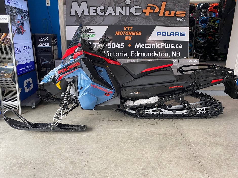 2024 Polaris VOYAGEUR S4 1000 146 4 STROKES 7S DISPLAY 1.35 TRACK