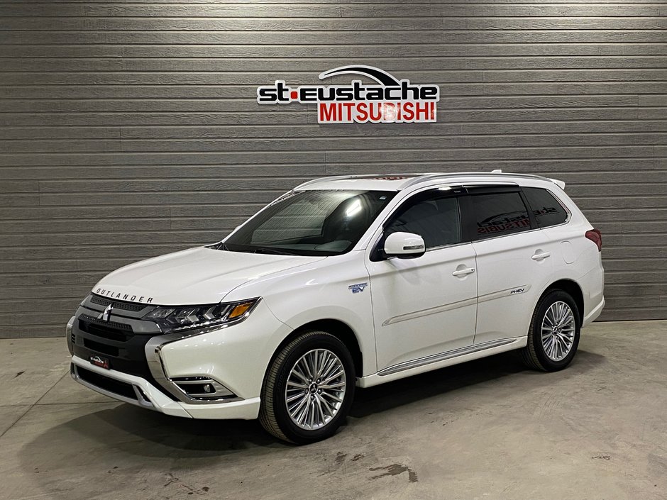 2019 Mitsubishi OUTLANDER PHEV SE TOURING**S-AWC**ONE OWNER**CUIR**TOIT OUVRANT** in Saint-Eustache, Quebec - w940px