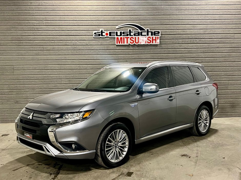 2019 Mitsubishi OUTLANDER PHEV LE**S-AWC**TOIT OUVRANT**CUIR/SUEDE**CARPLAY**MAGS in Saint-Eustache, Quebec - w940px