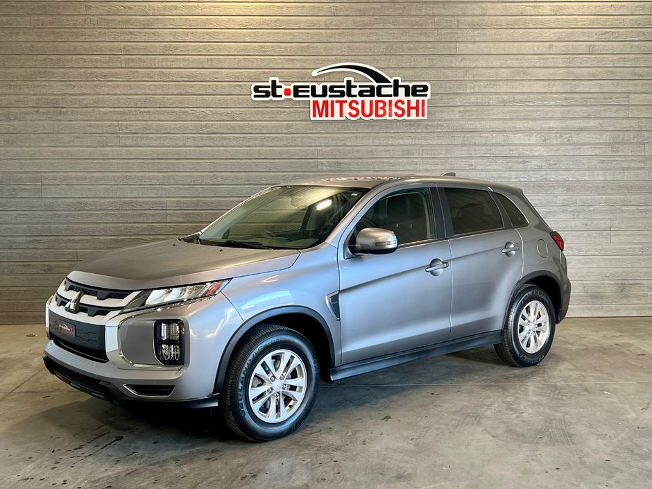 Mitsubishi RVR SE**2WD/FWD**TAUX À PARTIR DE 0.9%**MAGS 16PO** 2023 à Saint-Eustache, Québec - w940px