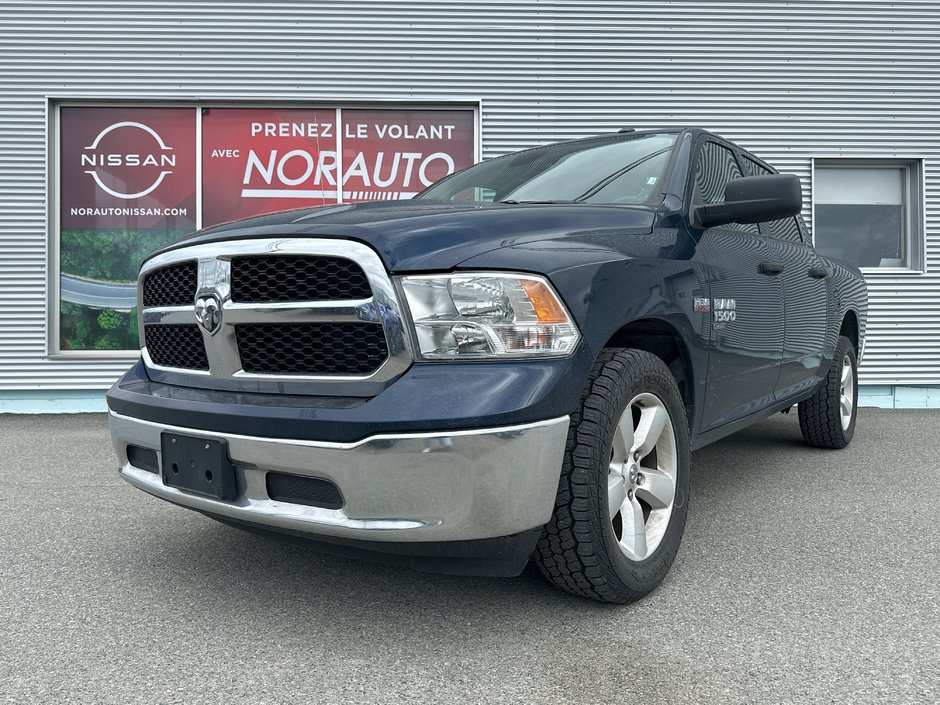 2023 Ram 1500 Classic SLT CREWCAB in Amos, Quebec