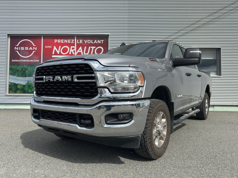 Ram 3500 Big Horn 2024 à Amos, Québec