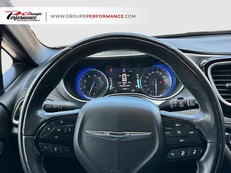 2022 Chrysler Pacifica Touring L-12