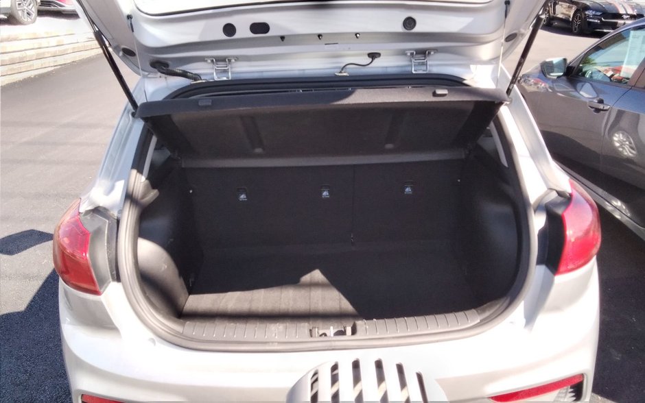 2020 Hyundai Accent Preferred-10