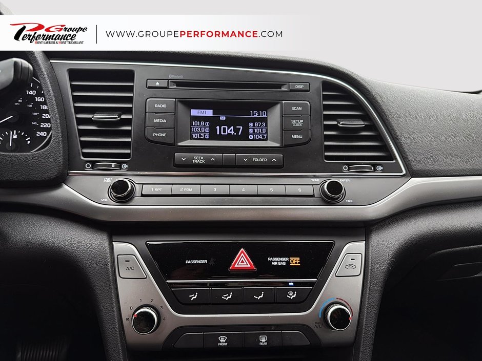 Hyundai Elantra LE 2017-18