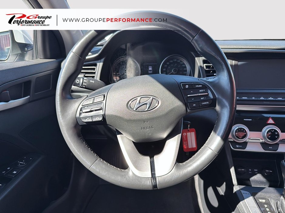 Hyundai Elantra Preferred 2020-12