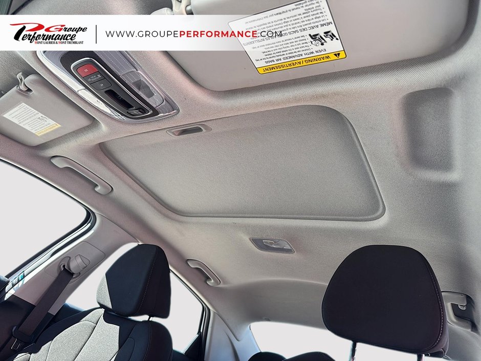 2022 Hyundai Elantra Preferred-17