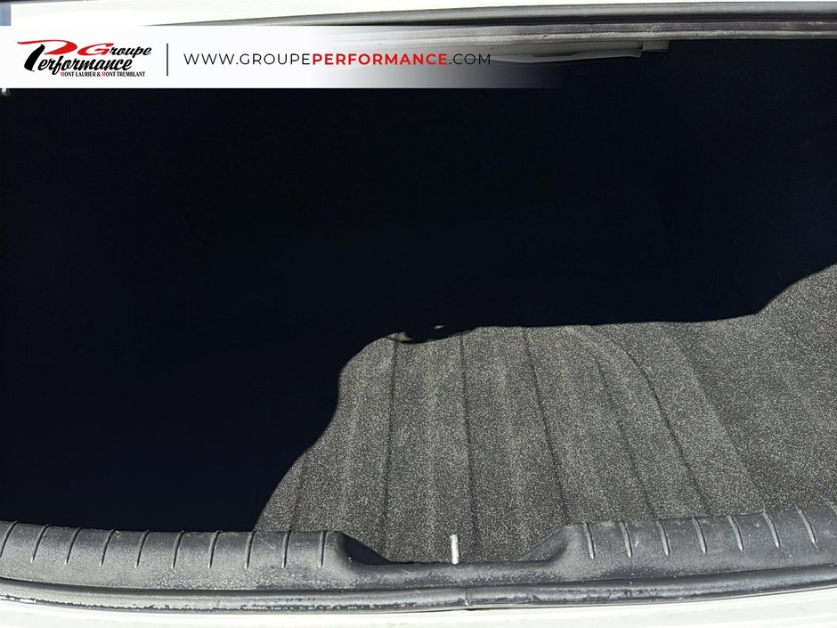 2022 Hyundai Elantra Preferred-8