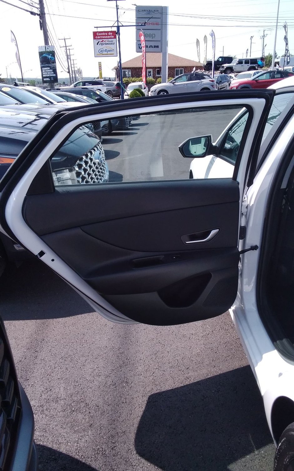 2023 Hyundai Elantra Preferred-15