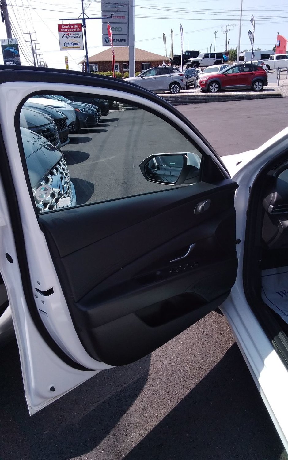 2023 Hyundai Elantra Preferred-8