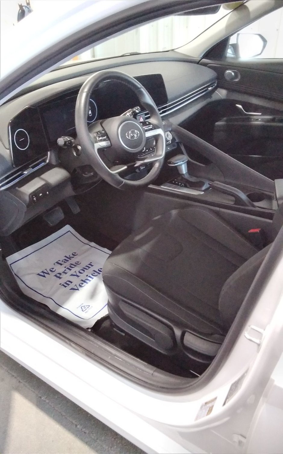 2023 Hyundai Elantra Preferred-2